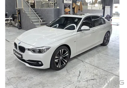 BMW 3-Series 318 i 2018